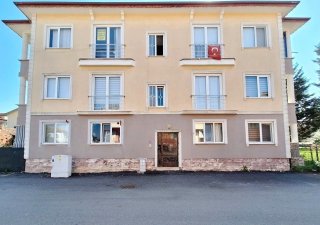 SERDİVAN BAHÇELİEVLER MAHALLESİNDE SATILIK EŞYALI 2+1 DAİRE