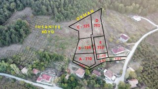 İNŞAAT RUHSATI HAZIR ! 828 m² İMARLI MANZARALI İLÇEYE YAKIN ARSA