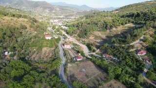 Geyve Alifuatpaşa Okul Mahallesi’nde 958 m², manzaralı, resmi asfalt yola 1 parsel mesafede BAHÇE