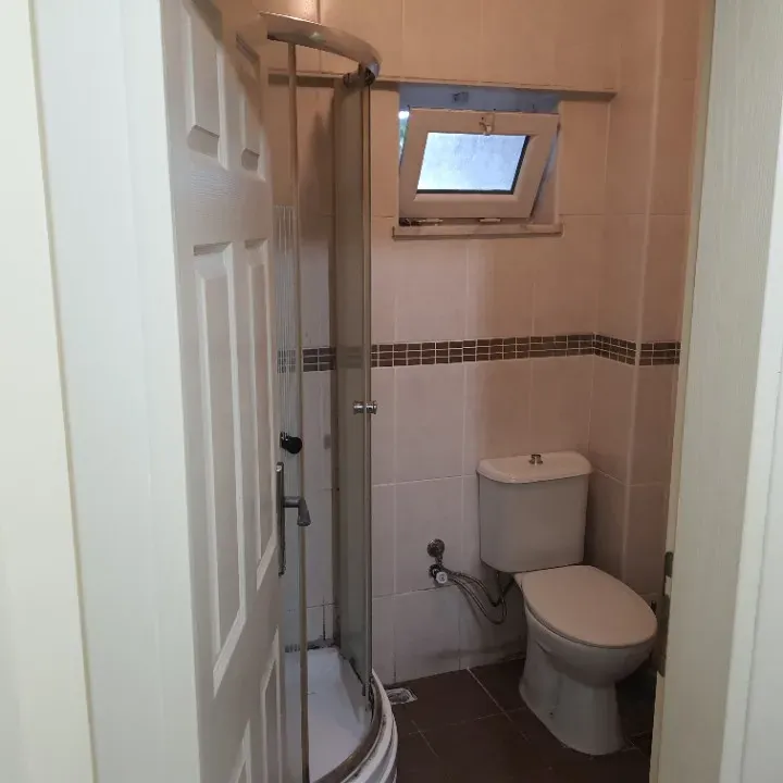 SERDİVAN MAVİ DURAK POLİS KARAKOLU YANI EŞYALI LUX 2+1 DAİRE