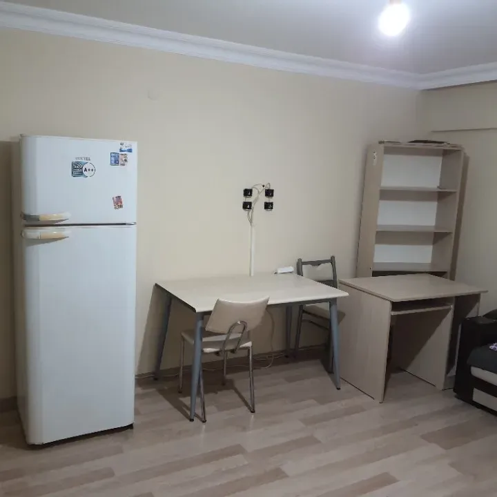 SERDİVAN MAVİ DURAK POLİS KARAKOLU YANI EŞYALI LUX 2+1 DAİRE