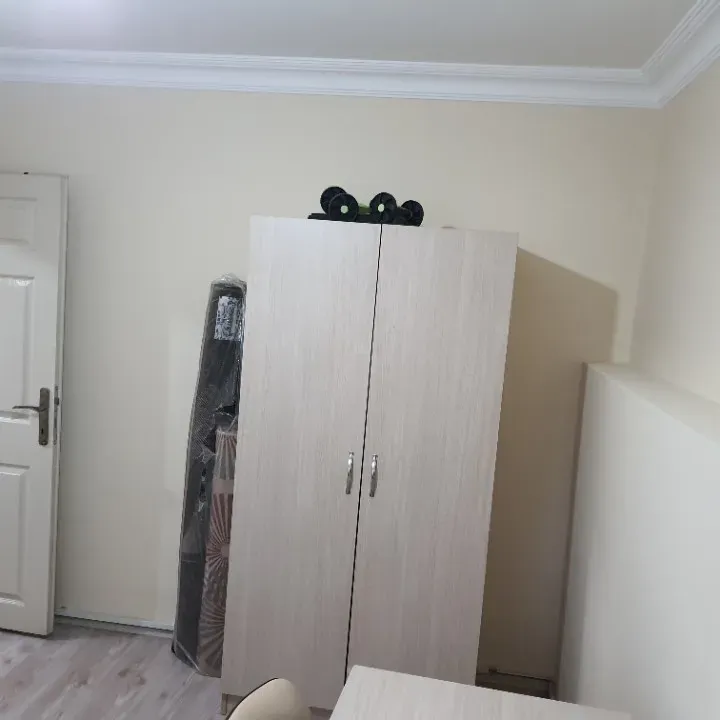 SERDİVAN MAVİ DURAK POLİS KARAKOLU YANI EŞYALI LUX 2+1 DAİRE