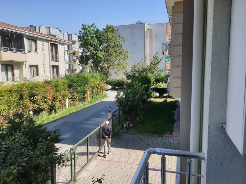 ADAPAZARI TEKELER MH.OZANLAR İLAHİYAT FAK.ARKASINDA 2+1 KAPALI GARAJLI KİRALIK DAİRE