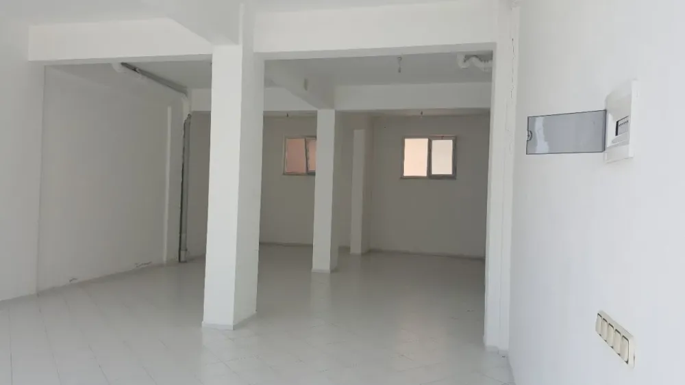 FIRSAT YATIRIMA UYGUN ANA CADDE ÜZERİ KURUMSAL KİRACILI DÜKKAN