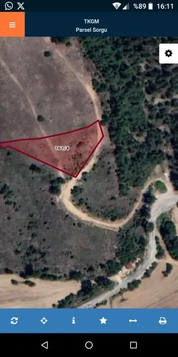 AVCI EMLAK’TAN GEYVE ÇAMLIK KÖYÜNDE YATIRIMLIK 2090 m2 MANZARALI ARAZİ