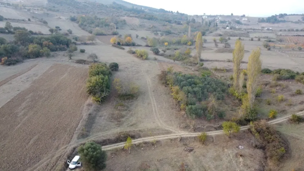 AVCI EMLAK'TAN GEYVE DÜZAKÇAŞEHİR MAHALLESİNDE 3713 m2 TAM YATIRIMLIK KUPON ARSA