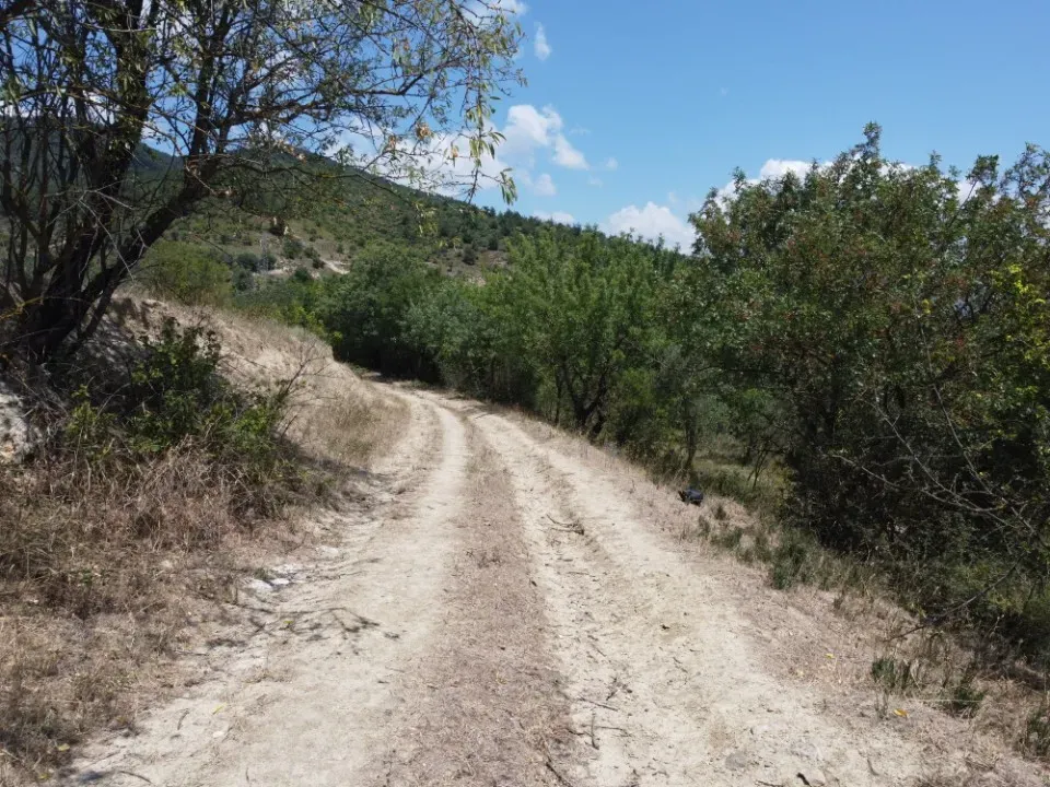 AVCI EMLAK'TAN PAMUKOVA İLÇESİ TEŞVİKİYE KÖYÜNDE MANZARALI YATIRIMLIK 724 m² YOLA CEPHE TİNY HOUSE İÇİN İDEAL