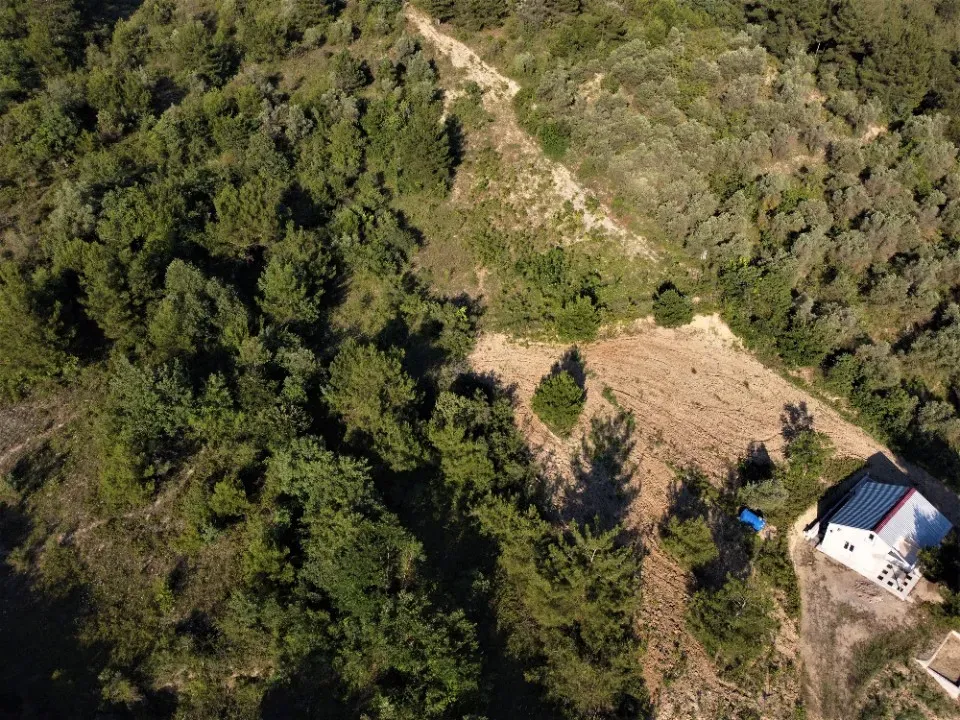 AVCI EMLAK'TAN GEYVE KÖPRÜBAŞI'NDA 1127 m2 MANZARALI TİNY HOUSE VE PREFABRİK İÇİN ARSA