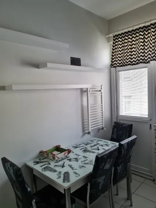 SAKARYA EĞİTİM ARAŞTIRMA HAST.YAKINI KİRALIK 3+1 LUX EŞYALI DAİRE