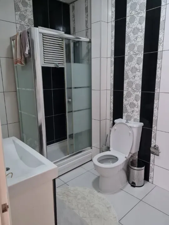 SAKARYA EĞİTİM ARAŞTIRMA HAST.YAKINI KİRALIK 3+1 LUX EŞYALI DAİRE