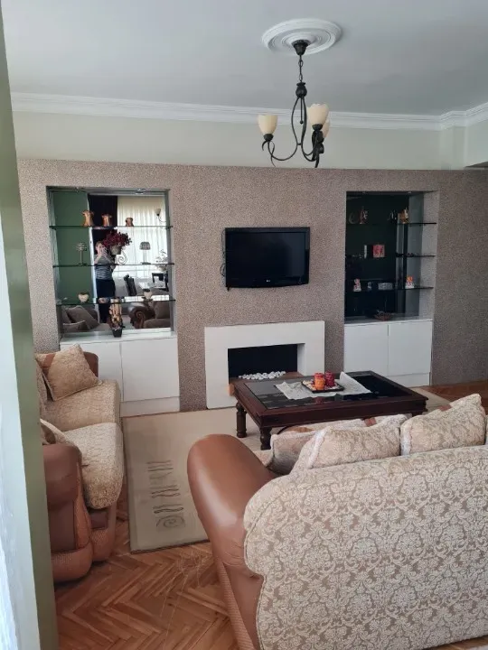 SAKARYA EĞİTİM ARAŞTIRMA HAST.YAKINI KİRALIK 3+1 LUX EŞYALI DAİRE