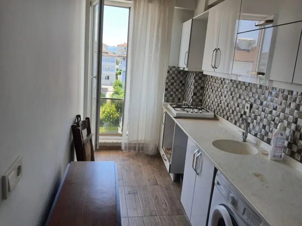 SAKARYA EĞİTİM ARAŞTIRMA HAST.CİVARI SATILIK FUL LUX EŞYALI 2+1 DAİRE