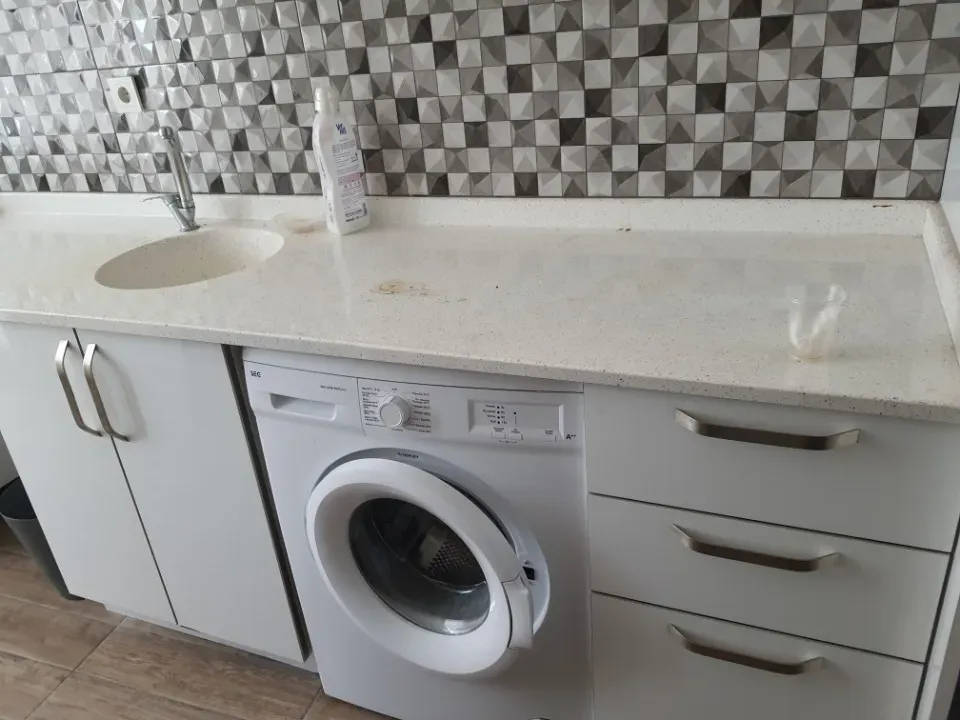 SAKARYA EĞİTİM ARAŞTIRMA HAST.CİVARI SATILIK FUL LUX EŞYALI 2+1 DAİRE