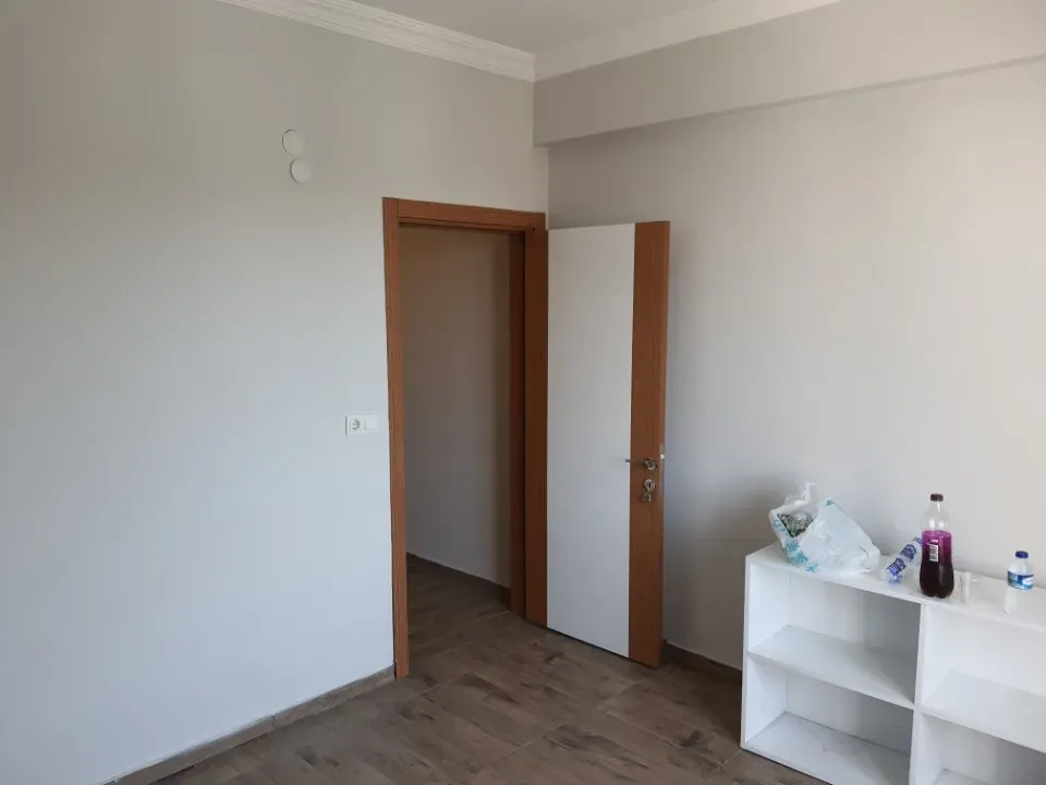 SAKARYA EĞİTİM ARAŞTIRMA HAST.CİVARI SATILIK FUL LUX EŞYALI 2+1 DAİRE