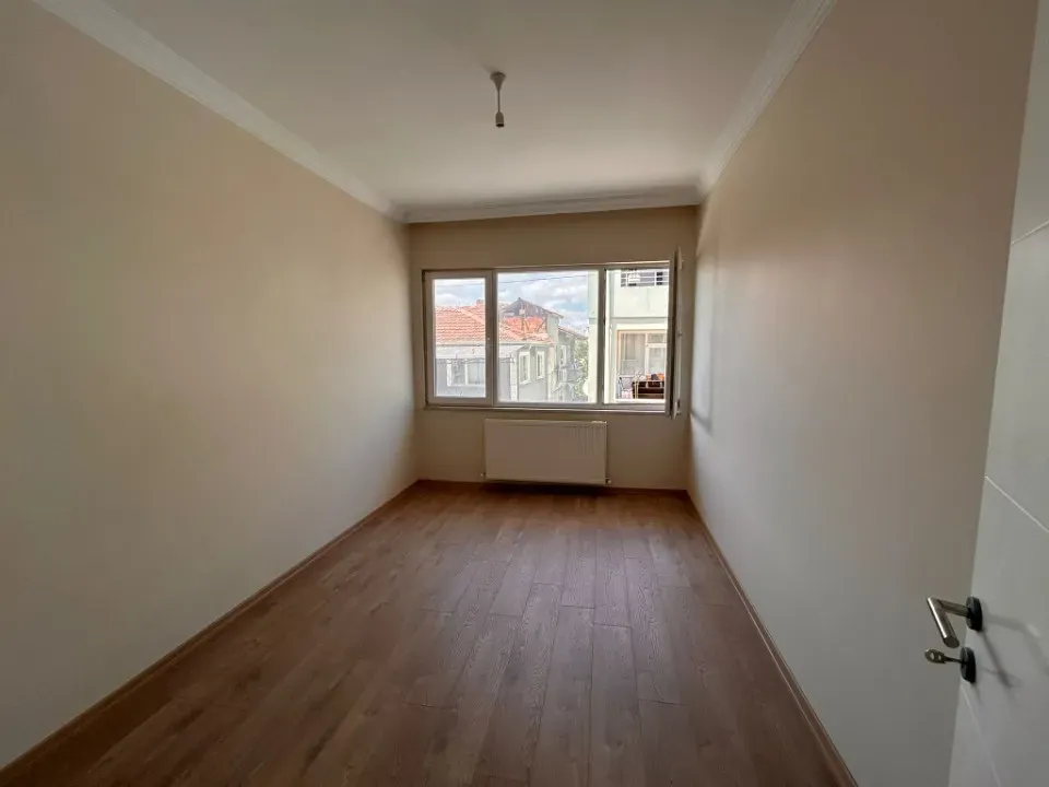 ADAPAZARI-KARAOSMAN MAHALLESİNDE SAHİBİNDEN KİRALIK 3+1 DAİRE