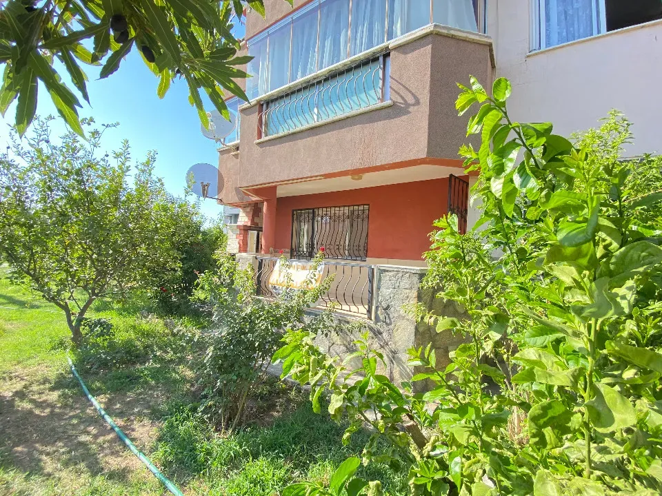 Ürkmez'de Plaja 300M Mesafede 130M2 Ayrı Mutfaklı Satılık 3+1 Daire
