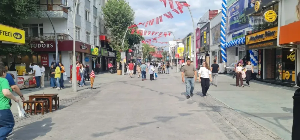 Çark Caddesinde Kiralık Eşyalı Daire