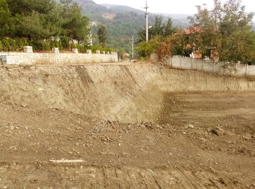 GEYVE KÖPRÜBAŞI HEMEN İNŞAATA BAŞLA - 1041 m² KONUT İMARLI CAZİP FİYATLI ARSA