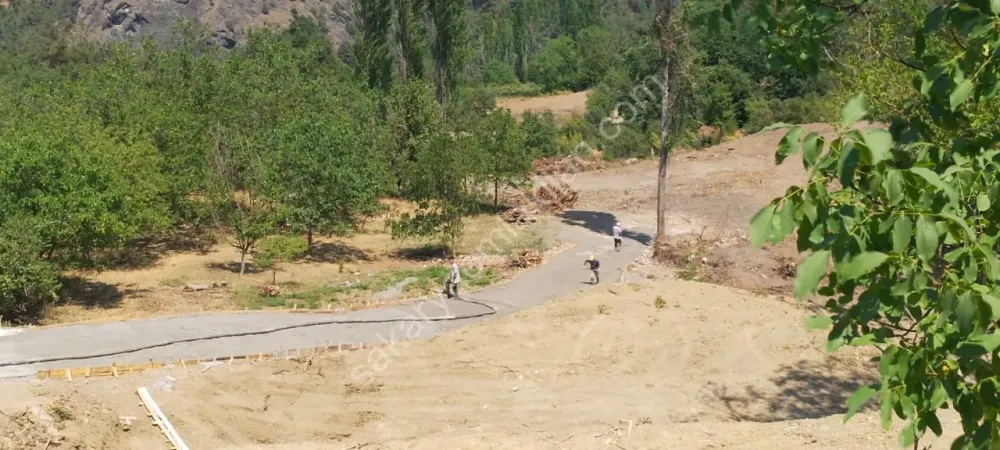 AHİBABA KÖYÜNDE 914 m² % 40 İMARLI 2 MÜSTAKİL VİLLALIK ARSA