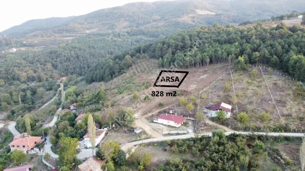 İNŞAAT RUHSATI HAZIR ! 828 m² İMARLI MANZARALI İLÇEYE YAKIN ARSA