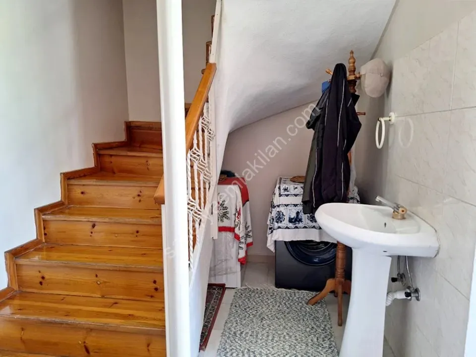 ARİFİYE AŞAĞIKİRAZCA MAHALLESİNDE SATILIK 5+1 MÜSTAKİL EV