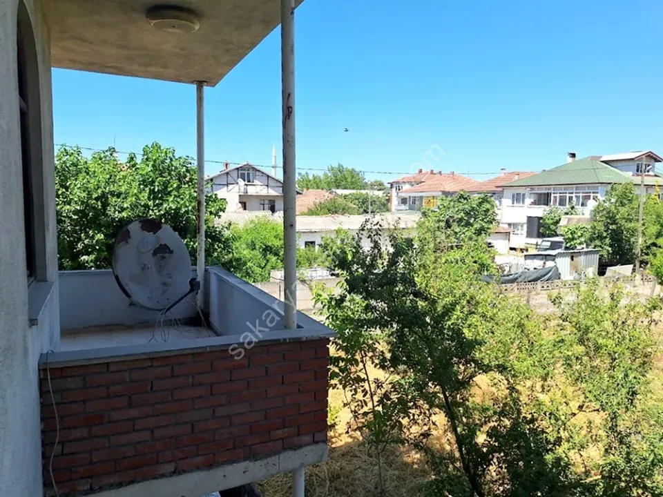 ARİFİYE AŞAĞIKİRAZCA MAHALLESİNDE SATILIK 5+1 MÜSTAKİL EV