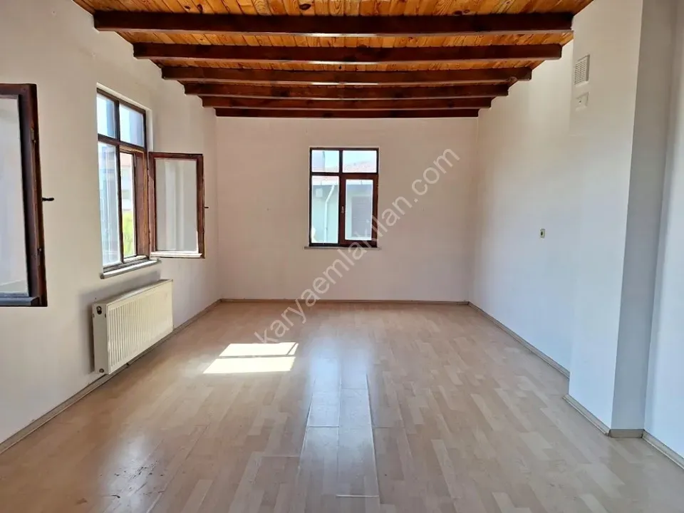 SAPANCA GAZİPAŞA MAHALLESİNDE KİRALIK 2+1 DAİRE