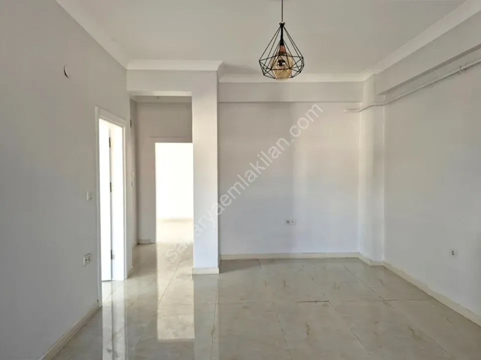 ADAPAZARI AKINCILAR MAHALLESİNDE KİRALIK 2+1 DAİRE