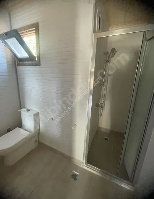 GEYVE ÇAMLIK KÖYÜNDE MUHTEŞEM VİLLA