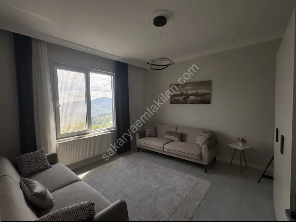 Sakarya -Geyve Akıncı Mahallesinde  5+1 Dublex Köy Evi