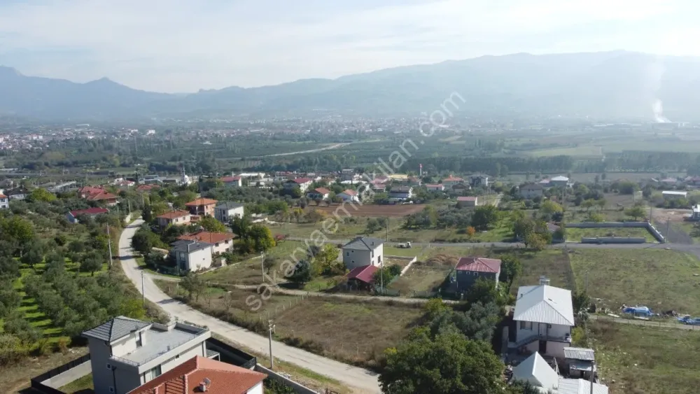 SAKARYA GEYVE DÜZAKÇAŞEHİR MAH.350 M2 KONUT İMARLI ARSA