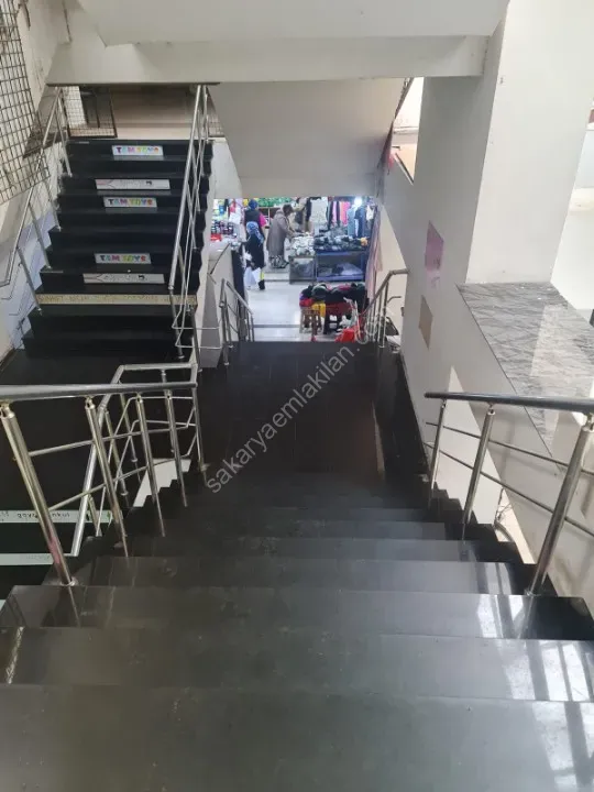 KATLIPAZAR YERİNDE SATILIK DÜKKAN