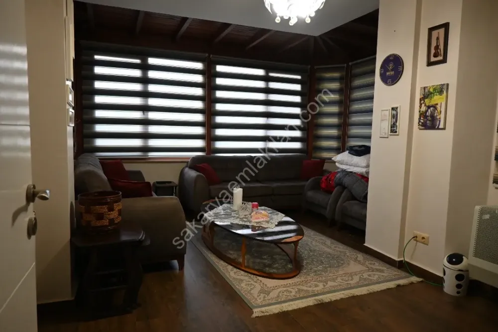 Daire Fiyatına Göl Manzaralı Villa