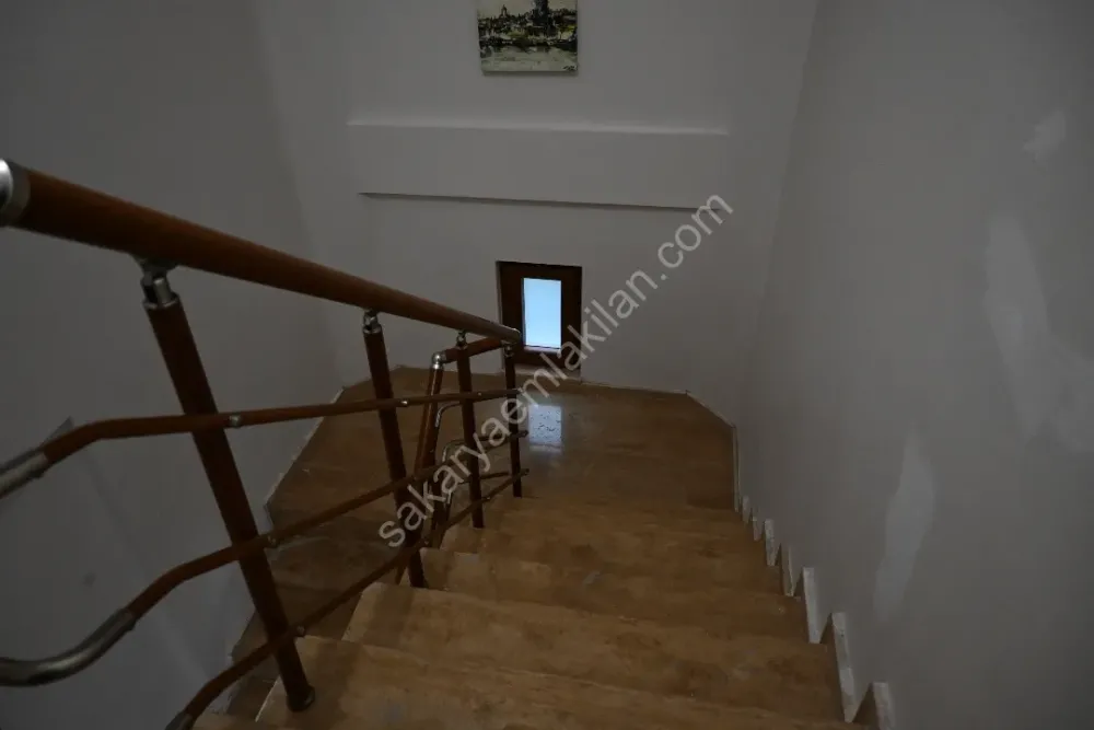 Daire Fiyatına Göl Manzaralı Villa