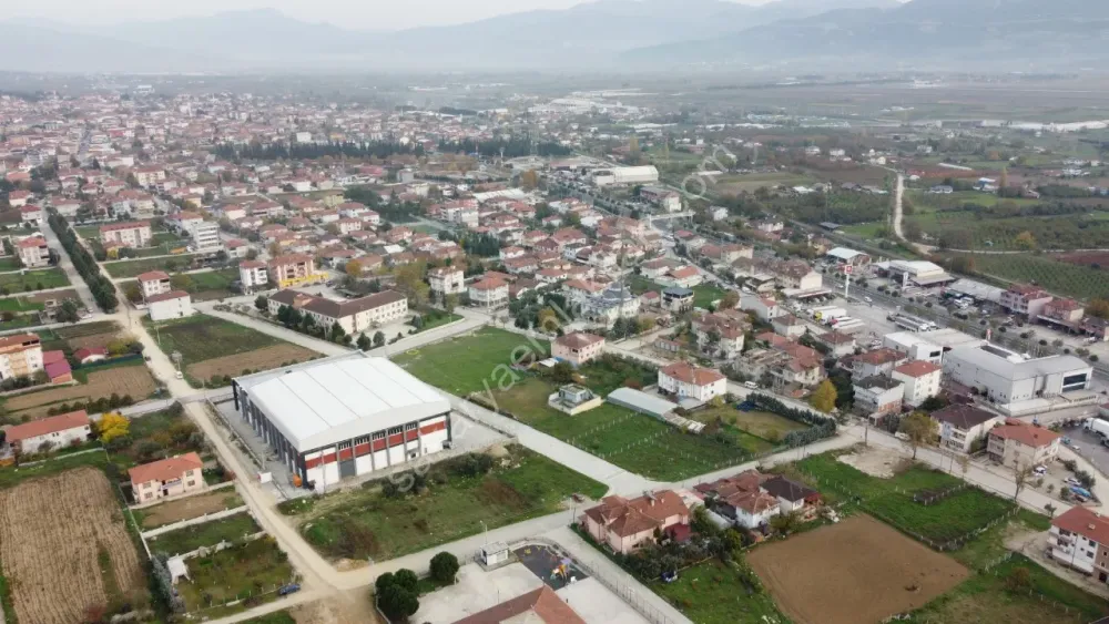 SAKARYA PAMUKOVA CUMHURİYET MAH.MÜKEMMEL KONUMDA 375 M2 İMARLI ARSA