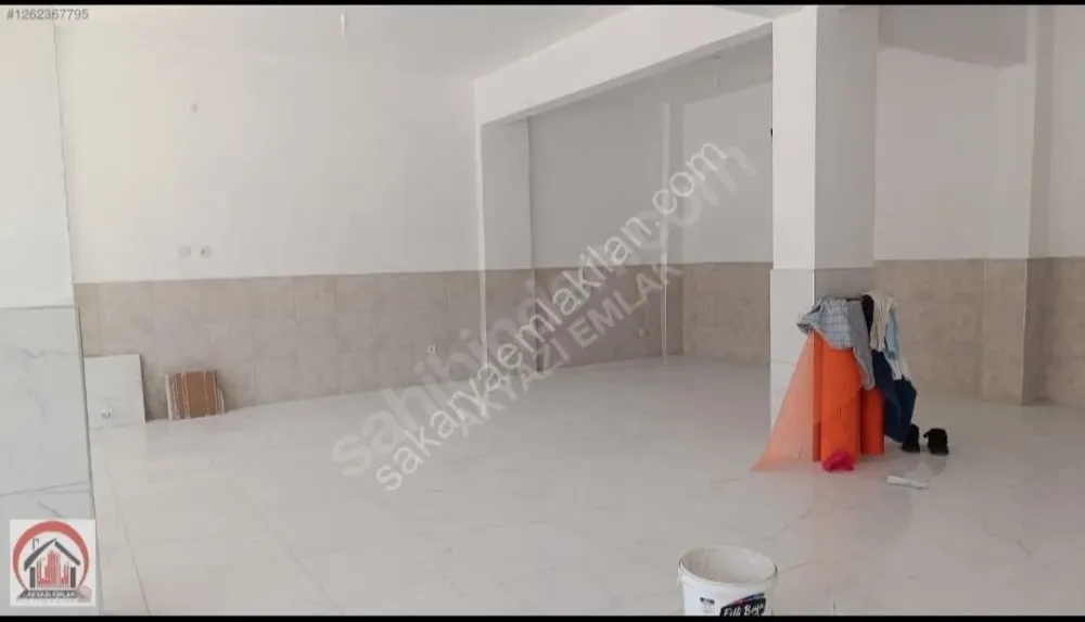 İŞLEK ve PRESTİJLİ LOKASYONDA TEKSTİL İMALATHANE ve OFİS KULLANIMI İÇİN UYGUN 90 M2 KİRALIK İŞ YERİ