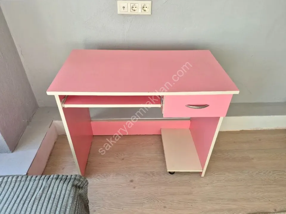 ADAPAZARI MERKEZDE KİRALIK EŞYALI STÜDYO DAİRE