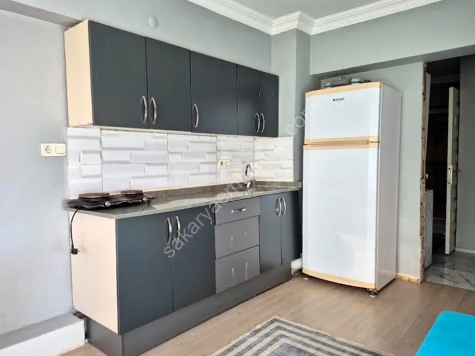 ADAPAZARI MERKEZDE KİRALIK EŞYALI STÜDYO DAİRE