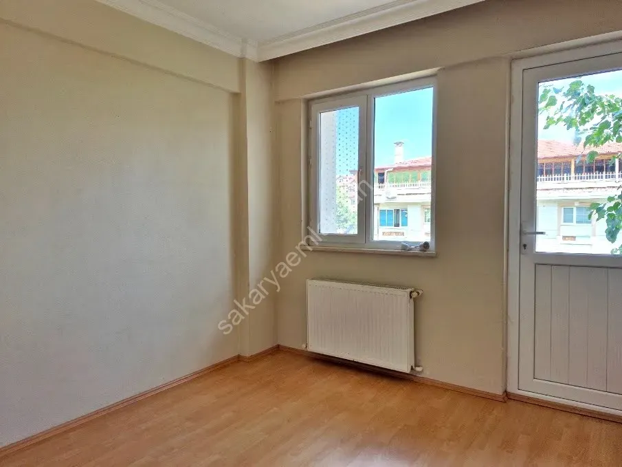 SERDİVAN MERKEZDE KİRALIK 3+1 DAİRE