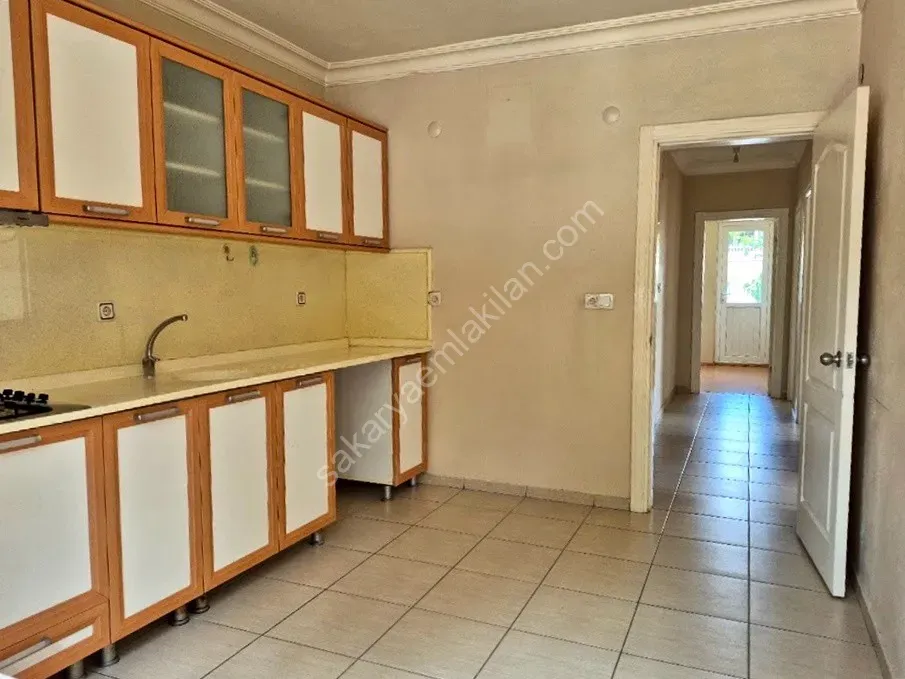 SERDİVAN MERKEZDE KİRALIK 3+1 DAİRE